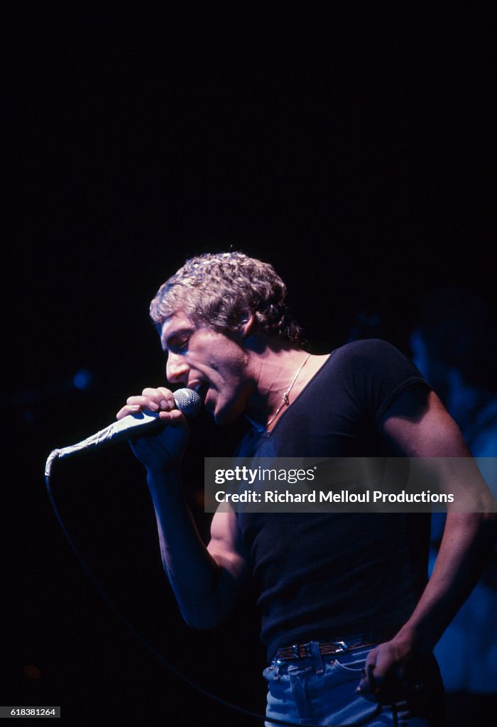 Roger Daltrey Singing at Hammersmith Odeon Concert