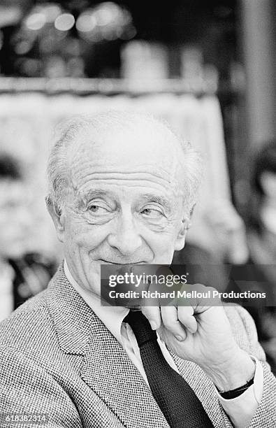 Fred Zinnemann Photos and Premium High Res Pictures - Getty Images