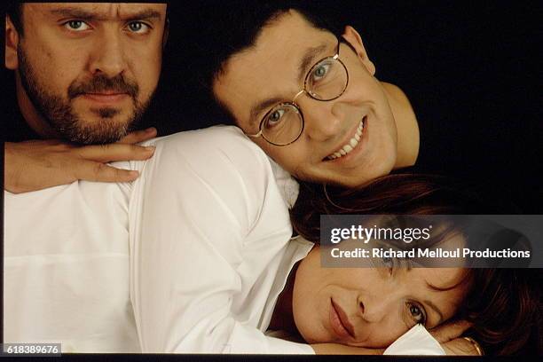 The members of the French comedy troupe Les Nuls are Dominique Farrugia, Alain Chabat, and Chantal Lauby.