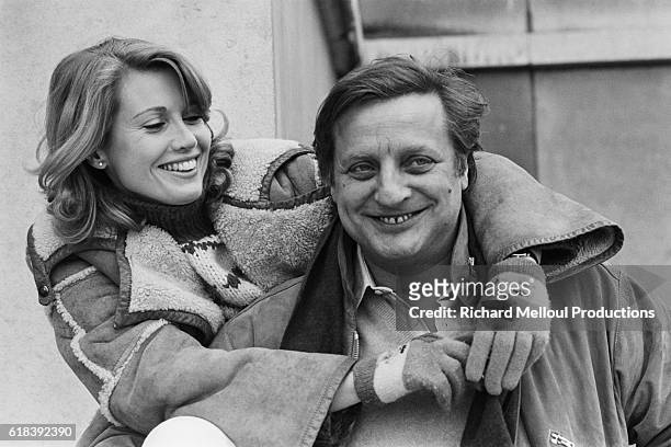 French actors Catherine Alric and Bruno Cremer on the set of La puce et le prive directed by Roger Kay.