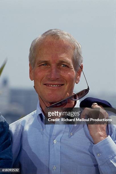 American actor and director Paul Newman attends the 40th Cannes Film Festival to present his movie The Glass Menagerie.