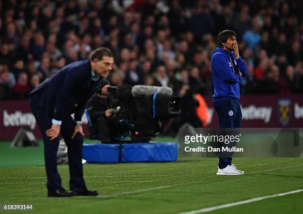 Antonio Conte, Manager of Chelsea looks on during the EFL Cup fourth round match between West Ham United and Chelsea at The London Stadium on October...