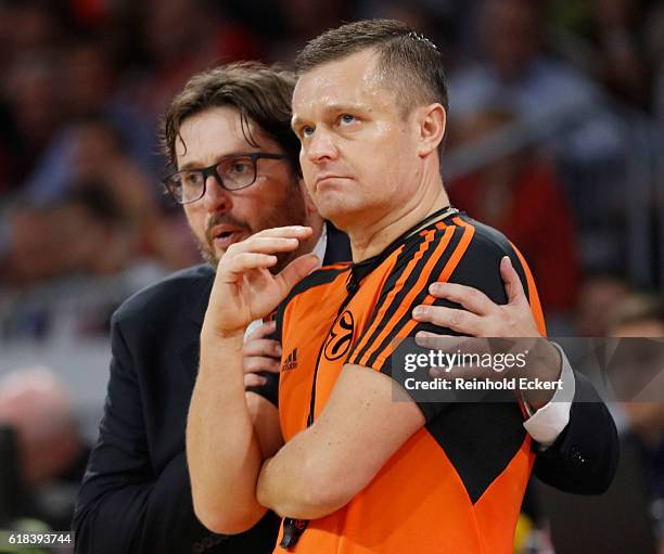 Andrea Trincheri, Head Coach of Brose Bamberg in action during the 2016/2017 Turkish Airlines EuroLeague Regular Season Round 3 game between Brose...