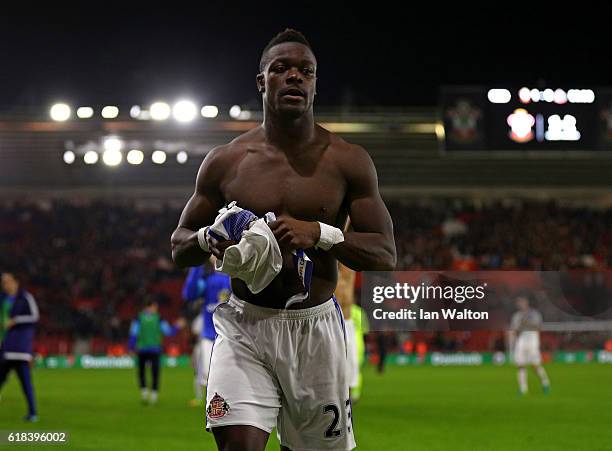 Lamine Koné of Sunderland throws his shirt into the Sunderland crowd during the EFL Cup fourth round match between Southampton and Sunderland at St...