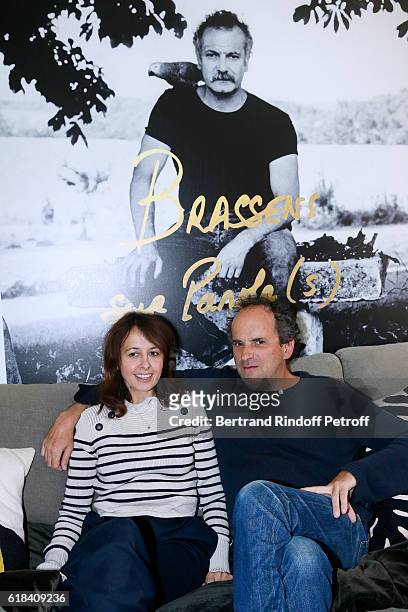 Valerie Bonneton and Lionel Abelanski attend the Brassens - Behind the Scenes and Press Junket on October 17, 2016 in Paris, France.