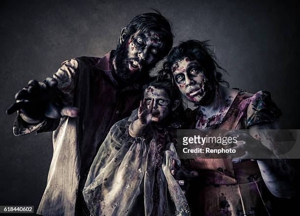 zombie family - zombie makeup 個照片及圖片檔