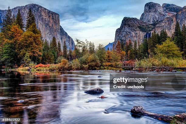 yosemite merced river el capitan panorama - kalifornien stock-fotos und bilder