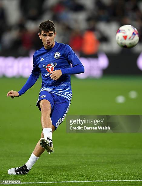 Oscar of Chelsea warms up ahead of the EFL Cup fourth round match between West Ham United and Chelsea at The London Stadium on October 26, 2016 in...