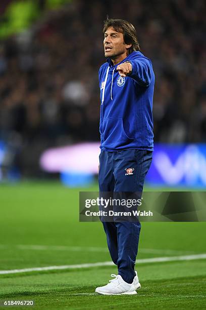 Antonio Conte, Manager of Chelsea looks on during the EFL Cup fourth round match between West Ham United and Chelsea at The London Stadium on October...