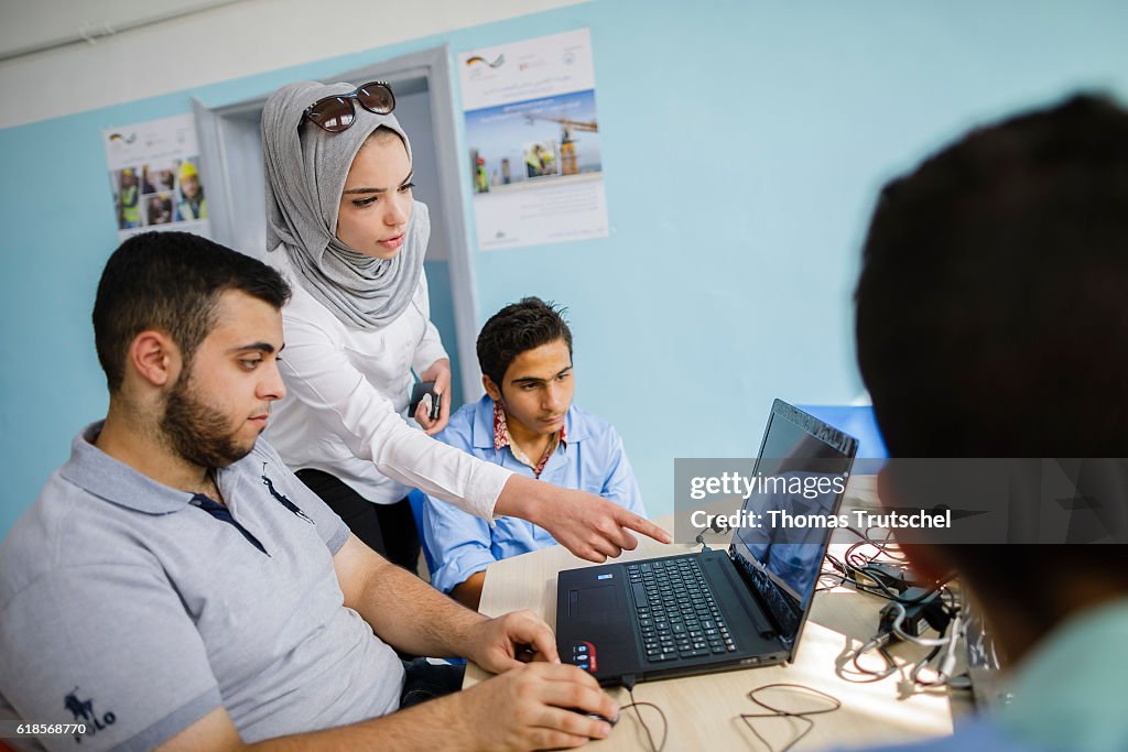 Training of young people as computer scientists in Jordan