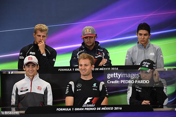 Manor F1 Team Photos and Premium High Res Pictures - Getty Images