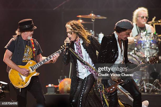 Brad Whitford, singer Steven Tyler, Joe Perry and Joey Kramer of Aerosmith perform onstage at Arena Ciudad de Mexico on October 27, 2016 in Mexico...