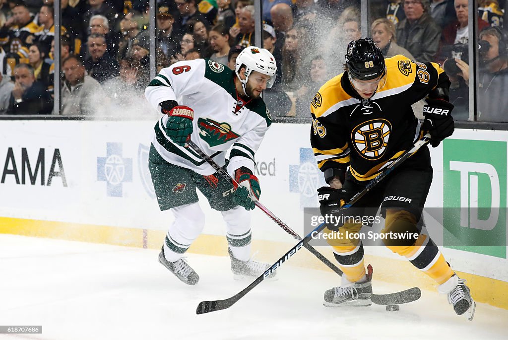 NHL: OCT 25 Wild at Bruins