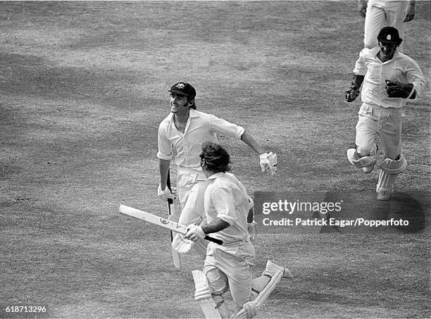 Paul Sheahan and Rod Marsh of Australia run off the field after winning the 5th Test match between England and Australia at The Oval, London, 16th...