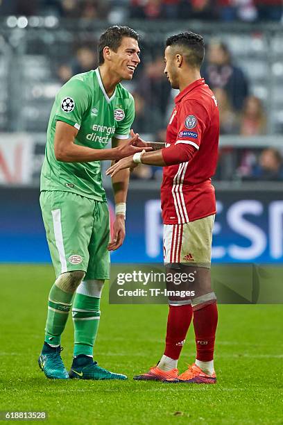 Munich, Germany , UEFA Champions League - 2016/17 Season, Group D - Matchday 3, FC Bayern Muenchen - PSV Eindhoven, Hector Moreno und Thiago v.l....