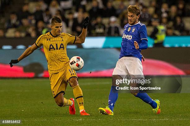 Erik Lamela of the Tottenham Hot Spurs FC and Daniele Rugani of Juventus FC contest the ball during the International Champions Cup between Juventus...