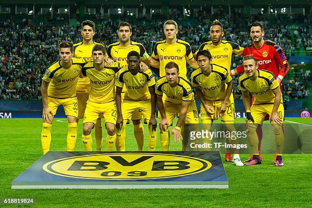 Lissabon, Portugal , UEFA Champions League - 2016/17 Season, Group F - Matchday 3, Sporting Lisbon - BV Borussia Dortmund, oben v-l Marc Bartra...
