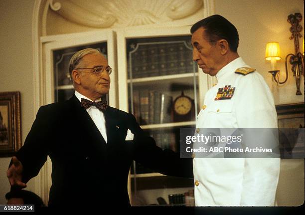 Miniseries - Airdate: November 13, 15 through 17, 20 and 23, 1988 / May 7 through 10 and 14, 1989. L-R: RICHARD DYSART;ROBERT MITCHUM