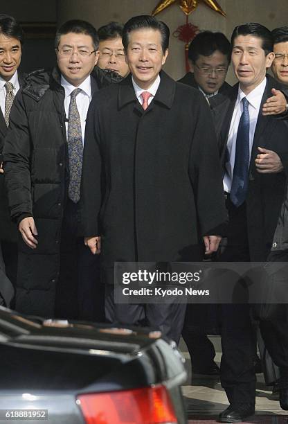 China - New Komeito party leader Natsuo Yamaguchi arrives at Beijing airport on Jan. 22, 2013. Yamaguchi, carrying a letter from Prime Minister...