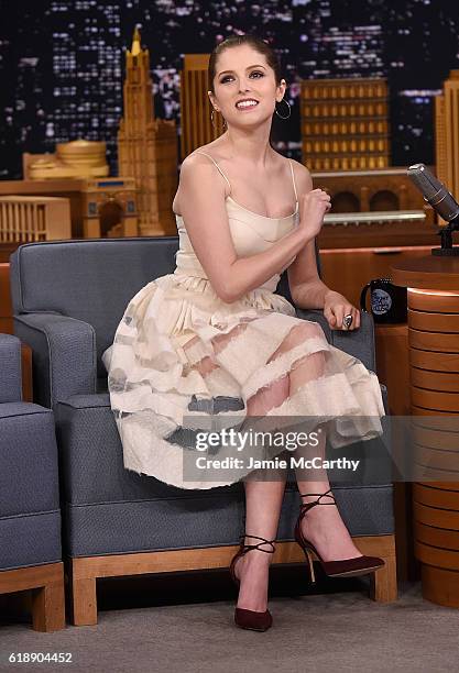 Anna Kendrick visits the "The Tonight Show Starring Jimmy Fallon" on October 28, 2016 in New York City.