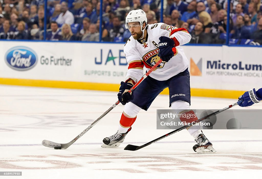 Florida Panthers v Tampa Bay Lightning