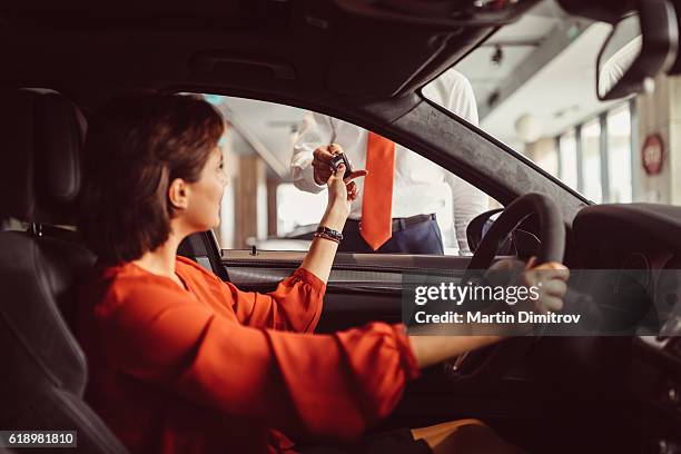 buying a new car - car rental stockfoto's en -beelden