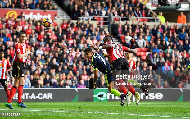 Alexis Sanchez of Arsenal scores his sides first goal during the Premier League match between Sunderland and Arsenal at the Stadium of Light on...