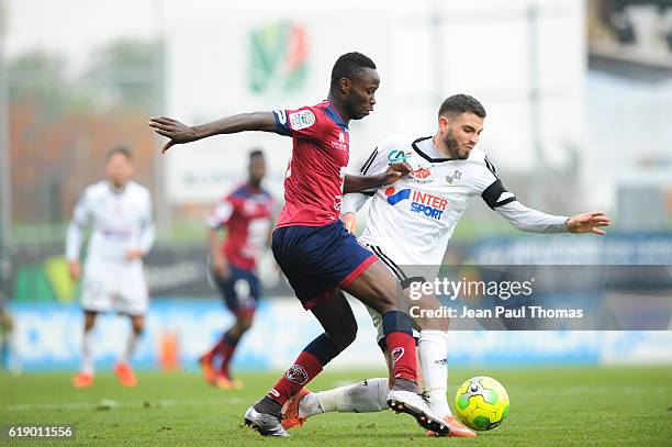 Joseph Romeric LOPY of Clermont and Thomas MONCONDUIT of Amiens during the French Ligue 2 between Clermont and Amiens at Stade Gabriel Montpied on...