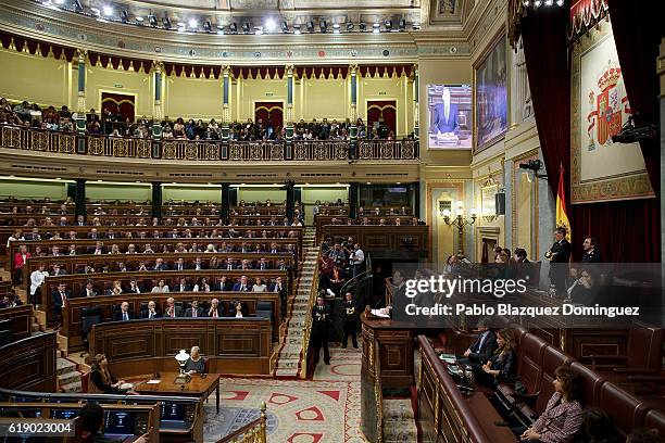 Acting Spanish Prime Minister Mariano Rajoy speaks during the final day of the investiture debate at the Spanish Parliament on October 29, 2016 in...
