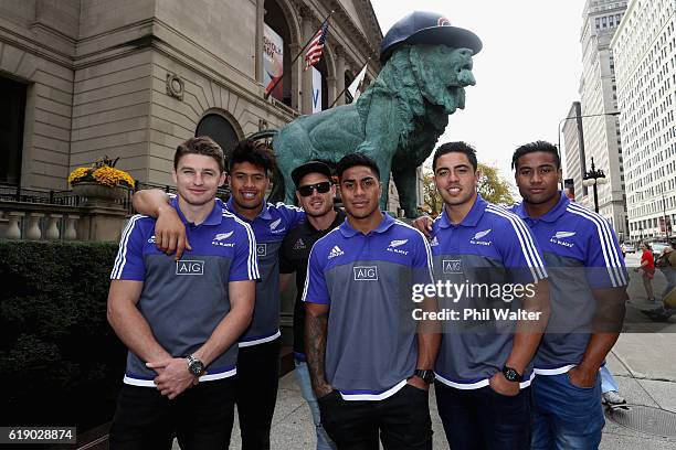 Beauden Barrett, Ardie Savea, Israel Dagg, Malakai Fekitao, Anton Lienert_Brown and Julian Savea of the New Zealand All Blacks pose in front of the...