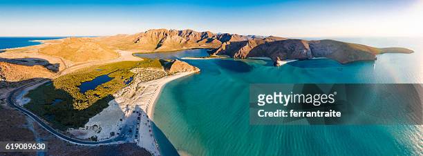 panoramic aerial view of la paz beach mexico - gulf of mexico oil rig stockfoto's en -beelden