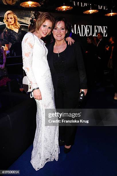 Mareile Hoeppner and Ute Freudenberg attend the Goldene Henne on October 28, 2016 in Leipzig, Germany.