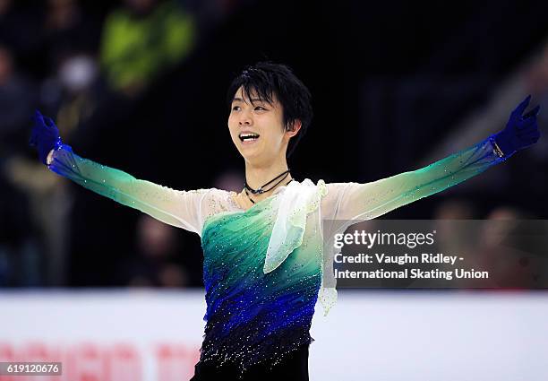 Yuzuru Hanyu of Japan competes in the Men Free Program during the ISU Grand Prix of Figure Skating Skate Canada International at Hershey Centre on...