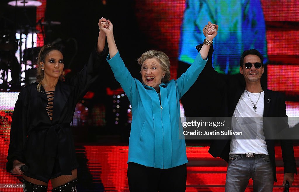 Jennifer Lopez Holds Get Out The Vote Concert For Hillary Clinton In Miami