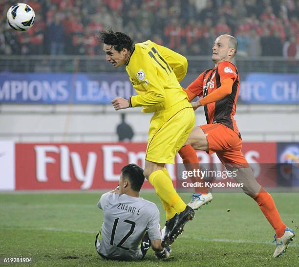 China - Cleo of Kashiwa Reysol heads home in first-half stoppage time, scoring what proved to be the only goal in an Asian Champions League Group H...