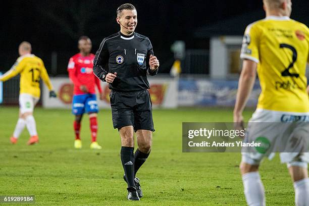 Bojan Pandzic, referee in action during the Allsvenskan match between Falkenbergs FF and Helsingborgs IF at Falkenbergs IP on October 30, 2016 in...