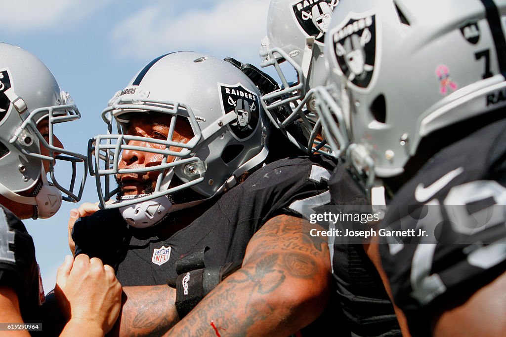 Oakland Raiders v Tampa Bay Buccaneers