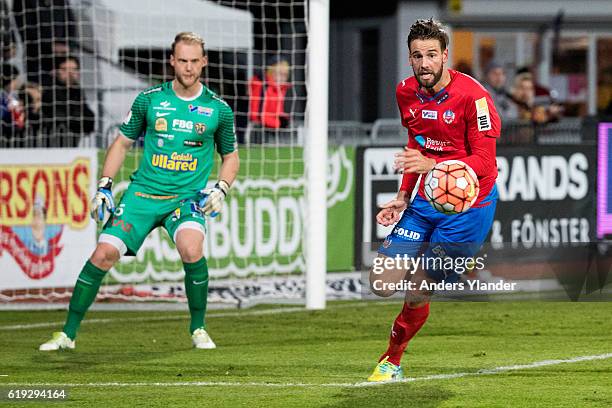 Mikael Dahlberg of Helsingborgs IF in action during the Allsvenskan match between Falkenbergs FF and Helsingborgs IF at Falkenbergs IP on October 30,...