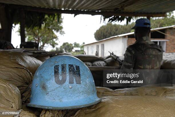 un peacekeeper s in africa - organização das nações unidas - fotografias e filmes do acervo