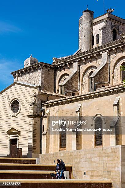 place du chapitre, cathedral notre dame and saint castor, nimes, gard, france - chapitre stock pictures, royalty-free photos & images