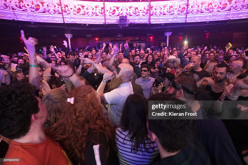 Le Galaxie Performs At Olympia Theatre - Dublin