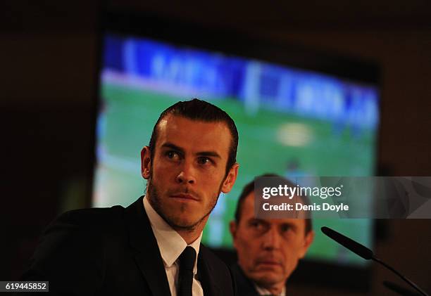 Gareth Bale of Real Madrid holds a press conference at the Santiago Bernabeu stadium after extending his contract with Real until 2022 on October 31,...