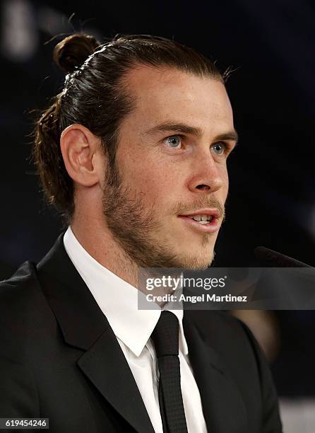 Gareth Bale of Real Madrid attends a press conference after signing his contract extension with the club until 2022 at Estadio Santiago Bernabeu on...