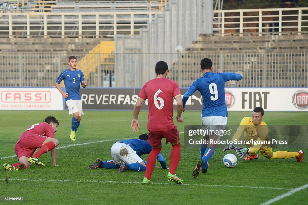 Italy v Serbia - UEFA European Under-17 Championship Qualifier