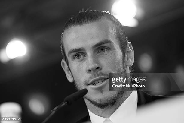 Gareth Bale of Real Madrid holds a press conference at the Santiago Bernabeu stadium after extending his contract with Real until 2022 on October 31,...