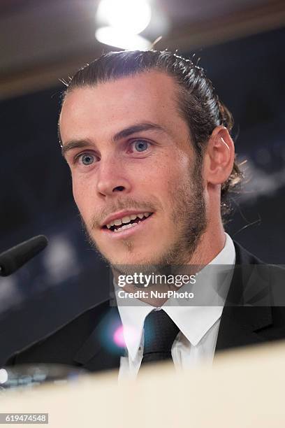 Gareth Bale of Real Madrid holds a press conference at the Santiago Bernabeu stadium after extending his contract with Real until 2022 on October 31,...