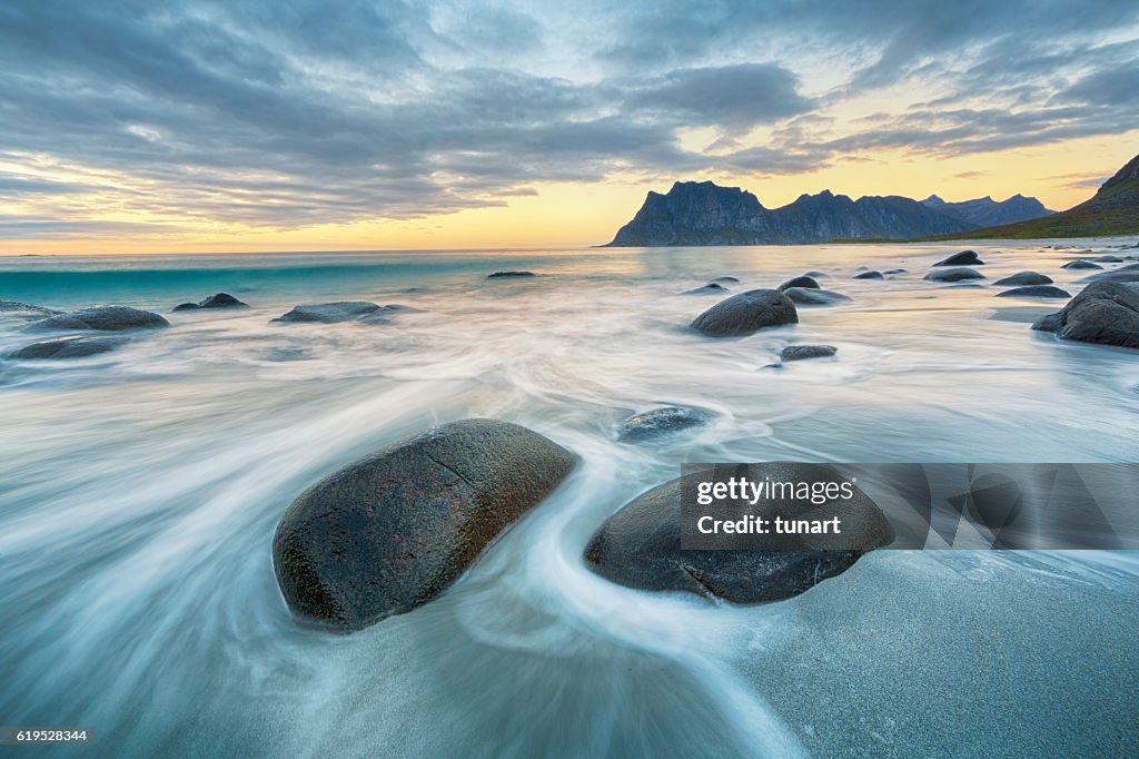 Spiaggia di Uttakleiv, Lofoten, Norvegia
