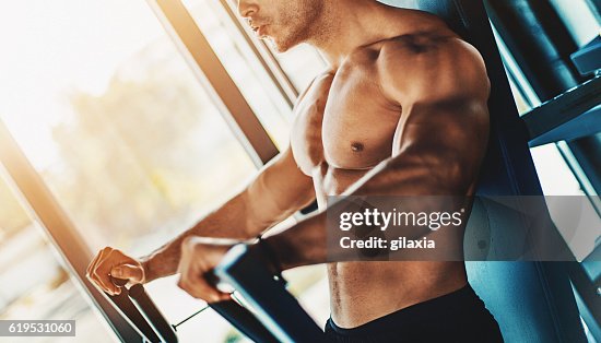 311 Pectoral Muscle Women Stock Photos, High-Res Pictures, and Images -  Getty Images