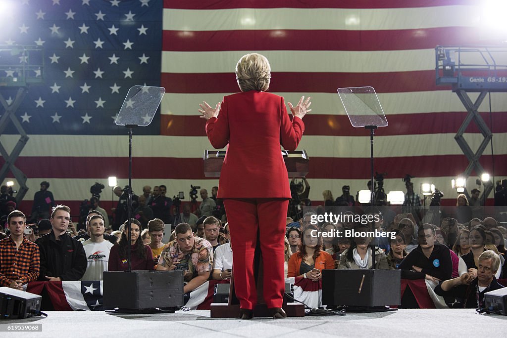 Democratic Presidential Candidate Hillary Clinton Holds Ohio Campaign Rally