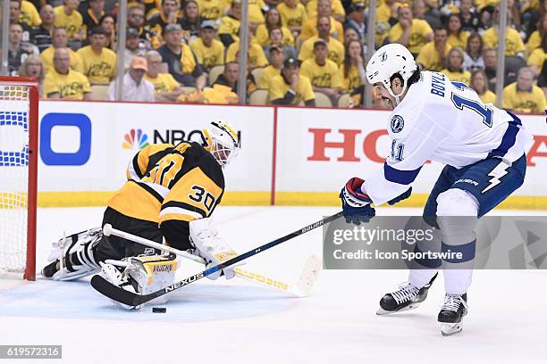 Pittsburgh Penguins goalie Matt Murray makes a save on Tampa Bay Lightning center Brian Boyle during the third period. The Pittsburgh Penguins won...